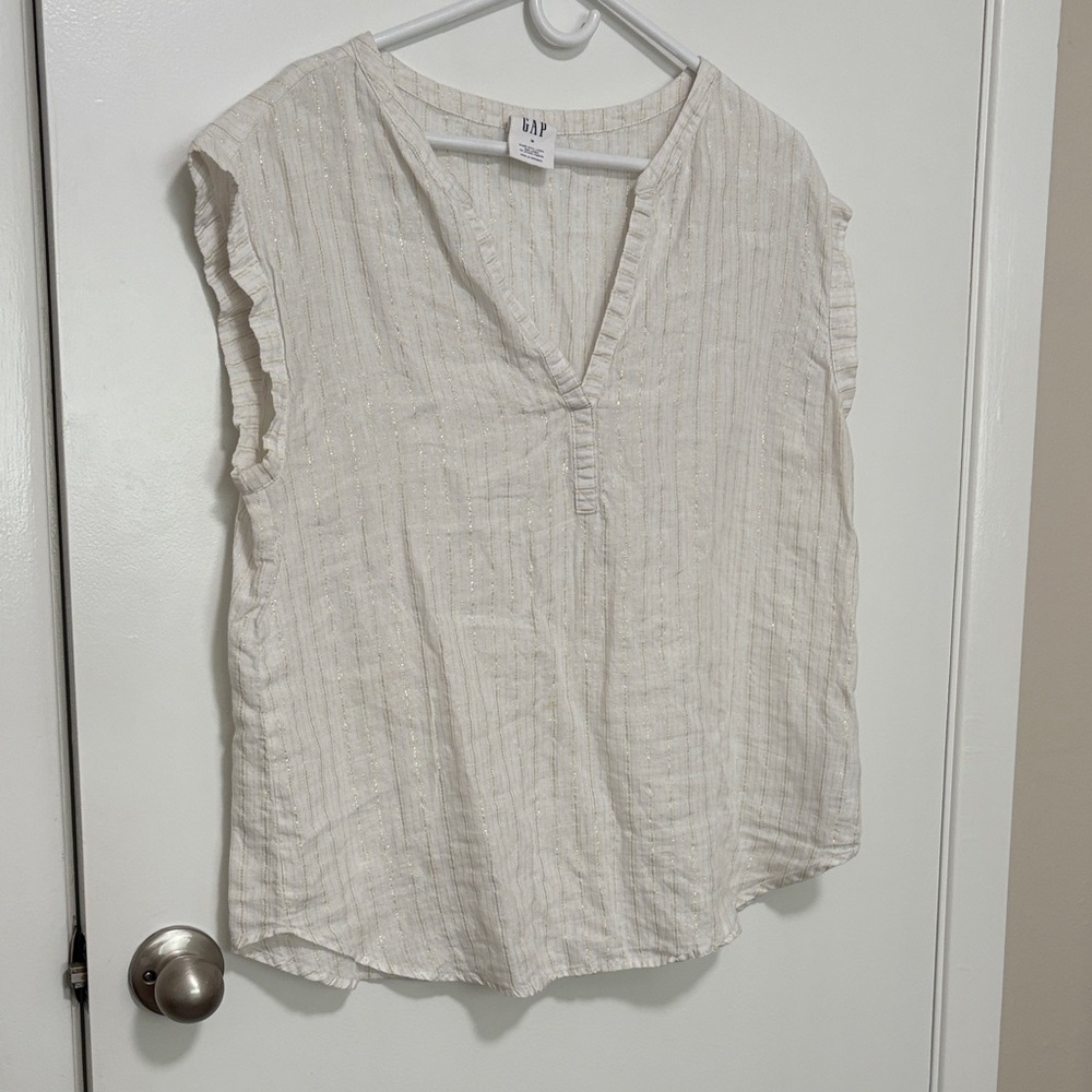GAP Women's M Cream linen shirt with gold Sleeveless Blouse